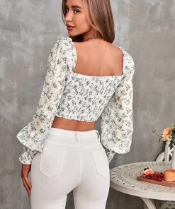 CUPSHE Madalynn Square Neck Puff Sleeve Crop Top Beach Shirts & Tops