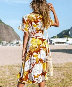 CUPSHE Freya Floral Wrap Tie Wait Dress Dresses