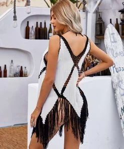 CUPSHE Aguas Blancas V-neck Cover-up Dress