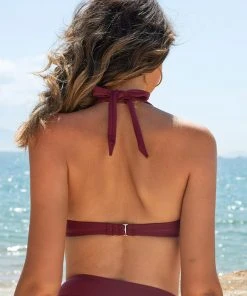 CUPSHE Bikinis Keep It Cool Paneled Halter Underwire Red Bikini Top