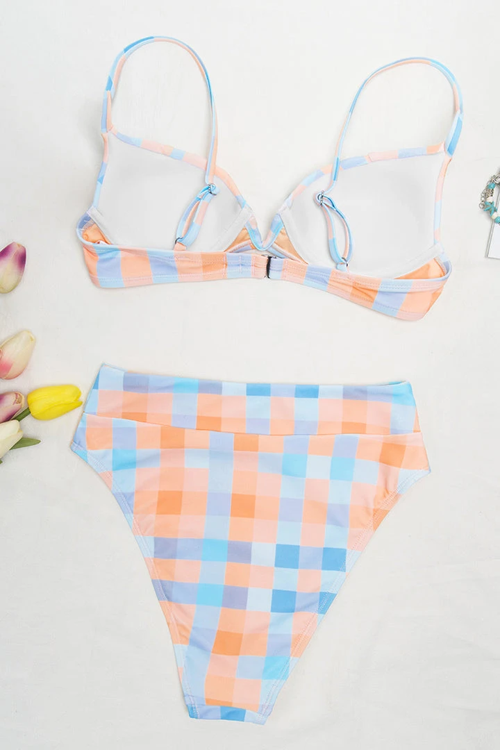 CUPSHE Jaida Checkered V Wired Underwire Bikini