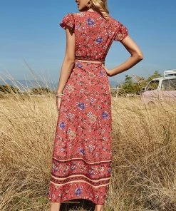 CUPSHE Arlette V-neck Short Sleeve Tie Waist Wrap Dress