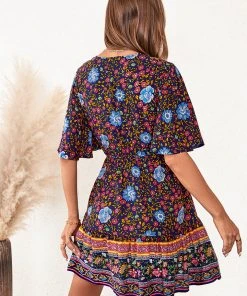 CUPSHE Dresses Gabby V-neck Tie Waist Ruffle Wrap Dress