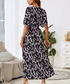 CUPSHE Dresses Lara Dolman Sleeve V-neck Maxi Dress