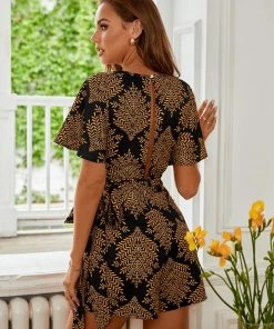 CUPSHE Navagio Black Sheath Tie Romper Accs & Clothing