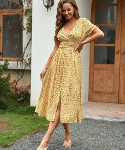 CUPSHE Dresses Ginger V-Neck Elastic Waist A-Shape Dress