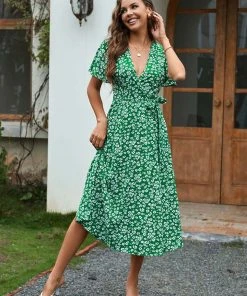 CUPSHE Dresses Neve V-neck Bell Sleeve Tie Waist A-Shape Dress