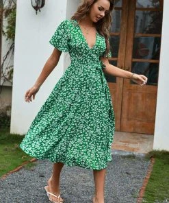 CUPSHE Dresses Neve V-neck Bell Sleeve Tie Waist A-Shape Dress