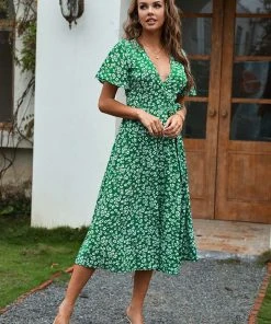 CUPSHE Dresses Neve V-neck Bell Sleeve Tie Waist A-Shape Dress