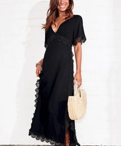 CUPSHE Annabelle Plunge Lace Trims Short Sleeve Dress