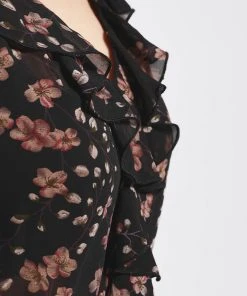 CUPSHE Jakayla Ditsy V-neck Bodysuit