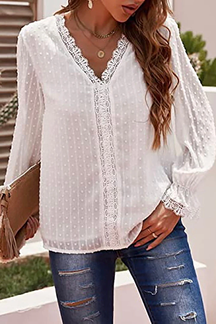CUPSHE Lace Trims Bubble Sleeve V-neck Top