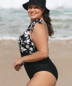 CUPSHE Tropical Floral Plunging Tie Strap Plus Size One Piece Swimsuit