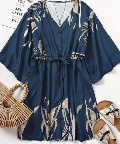 CUPSHE Hayden V-neck Flared Sleeve Loose Dress