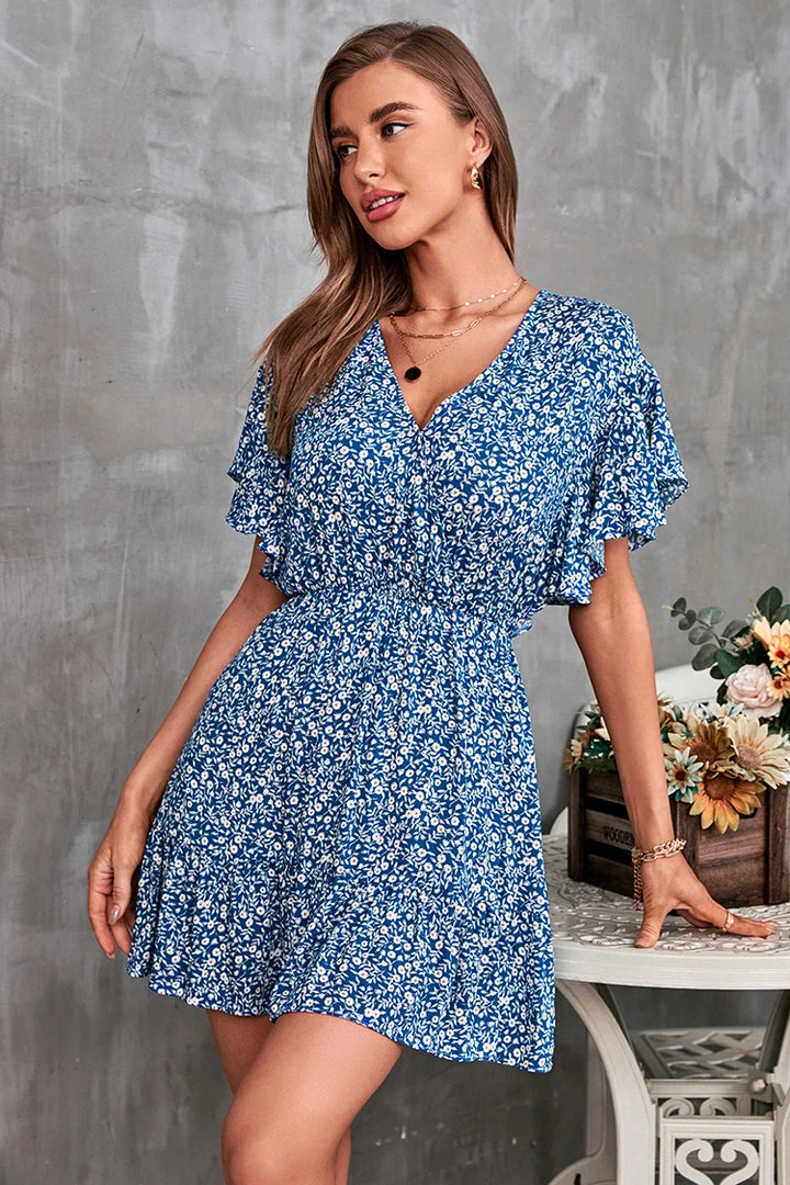 CUPSHE Dresses Gracie Ditsy V-neck Short Ruffle Dress