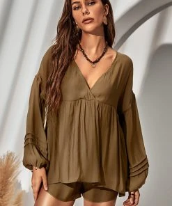 CUPSHE Annika Elastic Waist Tie Split Short Cover Ups