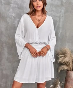 CUPSHE Coralie V-neck Bell Sleeve Ruffle Dress Dresses