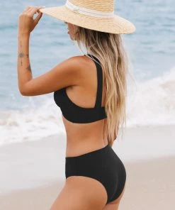 CUPSHE Enjoy The Sun Scalloped Bralette & Mid Rise Hipster Bikini Set