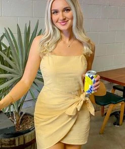 CUPSHE Brooklynn Fitted Waist Adjustable Straps Wrap Dress Dresses