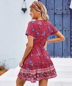 CUPSHE Doreen V-neck Ethnic Print A-Shape Dress Dresses