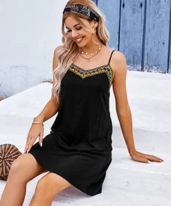 CUPSHE Glenda V-neck Adjustable Straps Short A-Shape Dress