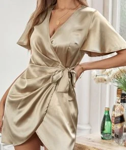 CUPSHE Angelique Plunge Short Sleeve Dress Dresses