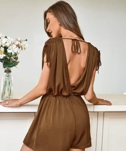 CUPSHE Four Mile Beach V-neck Drawstring Jumpsuit