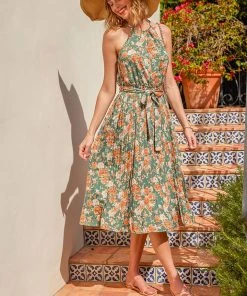 CUPSHE Honopu Round Neck Sleeveless Tie A-Shape Dress Dresses