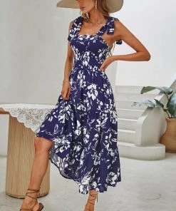 CUPSHE Helka Smocking Floral Slip A-shape Dress