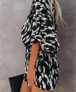 CUPSHE Hayden V-neck Leopard Print Long Sleeve Jumpsuit