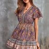 CUPSHE Kora V-neck Short Length Ethnic Pattern A-shape Dress