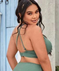 CUPSHE Keep It Cool Keyhole High Neck Plus Size Bikini Top