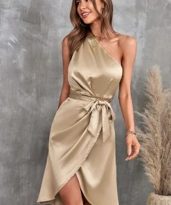 CUPSHE Ramla One-shoulder Tie Waist Short Dress