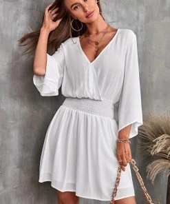 CUPSHE Coralie V-neck Bell Sleeve Ruffle Dress Dresses