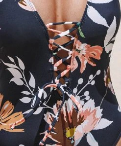CUPSHE Selina Floral Lace-up Halter One Piece Swimsuit One Pieces
