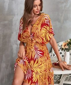 CUPSHE Dresses Maiya Leafy Tie Front Dress