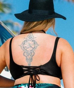 CUPSHE Cecilia Black V-neck Lace Up Plus Size Bikini Top Swimwear UP TO 70% OFF