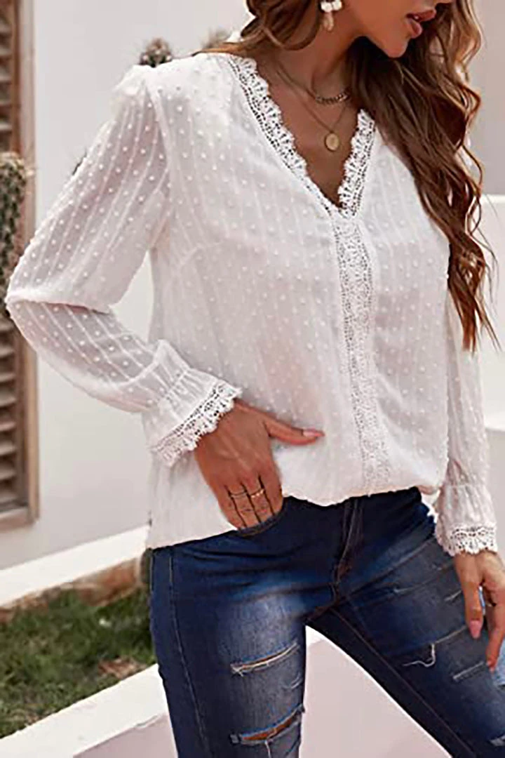CUPSHE Lace Trims Bubble Sleeve V-neck Top