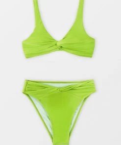 CUPSHE Palm Beach Spliced Twist Front Tall Tri Bikini Set Bikinis