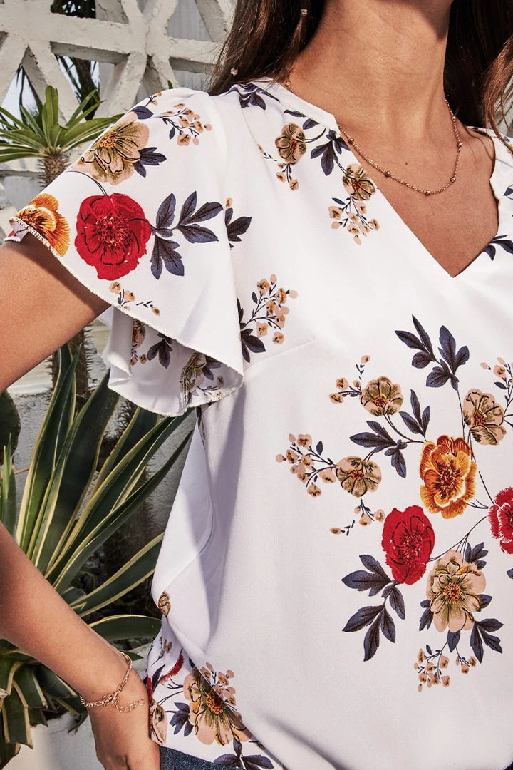 CUPSHE Guinevere V-neck Short Sleeve Floral Top Beach Shirts & Tops