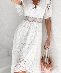 CUPSHE Dresses Astrid White V-neck Short Sleeve Dress