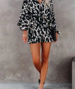 CUPSHE Hayden V-neck Leopard Print Long Sleeve Jumpsuit