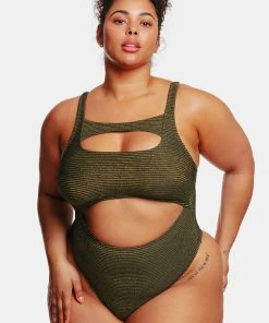 CUPSHE Love Los Angeles Ribbed Cutout Plus Size One Piece Swimsuit