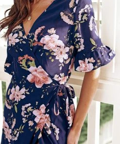 CUPSHE Hermine Normal Sleeve V-neck Maxi Dress Dresses