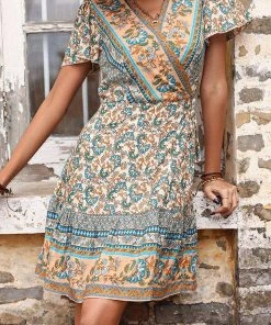 CUPSHE Dresses Arlette V-neck Tie Waist Ruffle Wrap Dress