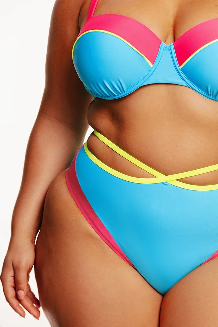 CUPSHE Colorblock Underwire Bralette & Strappy Plus Size Bikini Set