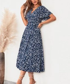 CUPSHE Dresses Gracie V-neck Tie Waist Lace Up A-Shape Dress