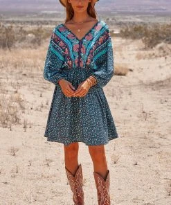 CUPSHE Dresses Jaycee V-neck Mid Length Boho Dress