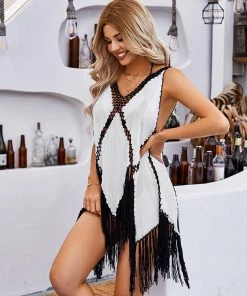 CUPSHE Aguas Blancas V-neck Cover-up Dress