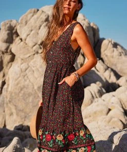 CUPSHE Jaycee Sleeveless Ditsy A-shape Dress Dresses